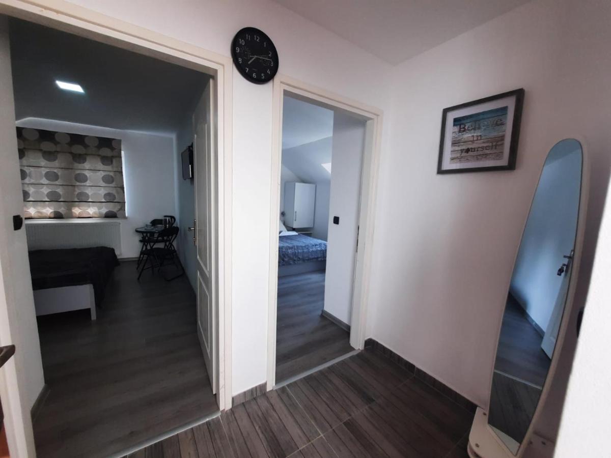 Filip Hotel Korenica Esterno foto